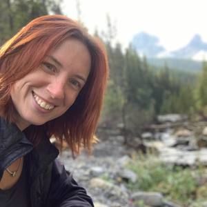 Meet your Posher, Stephanie